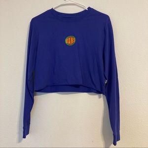 VANS- women’s violet long sleeve crop top